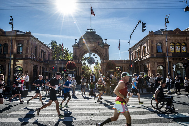 Runners passing Tivoli Gardens during the Copenhagen Half Marathon